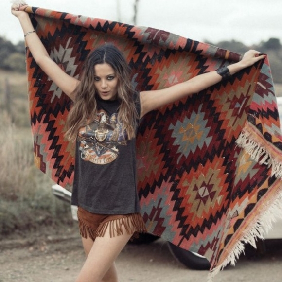 Rare spell designs all horns & rattles tee black S - Picture 3 of 16